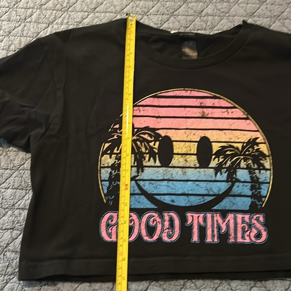 Sweet Claire Good Times Smiley Face Cropped T-Shirt Size L - Picture 4 of 4